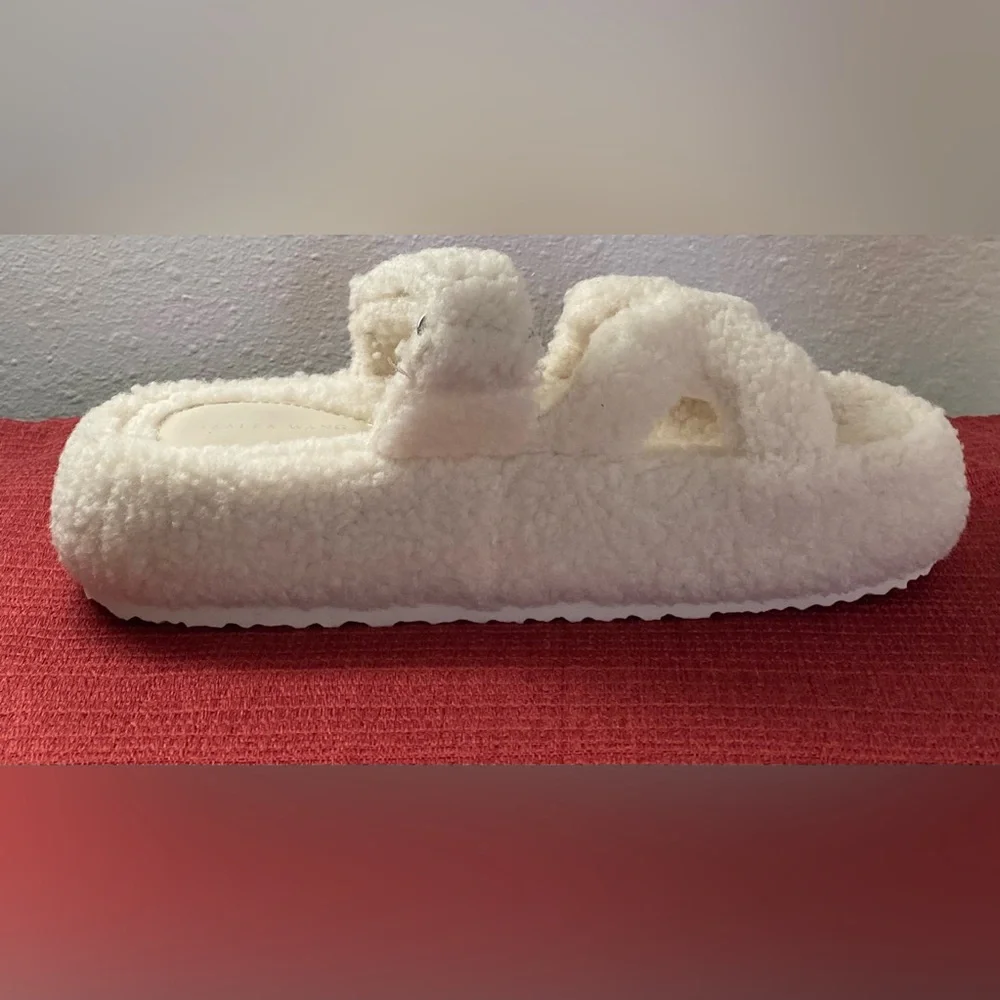 NWT…AZALEA WANG PLATFORM SLIDE SANDALS - Picture 3 of 16